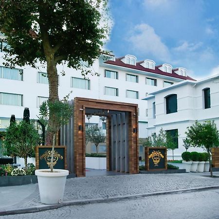 Vogue Hotel Supreme איסטמבול מראה חיצוני תמונה The hotel's entrance