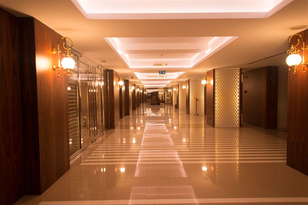 Vogue Hotel Supreme איסטמבול מראה חיצוני תמונה The interior of the hotel
