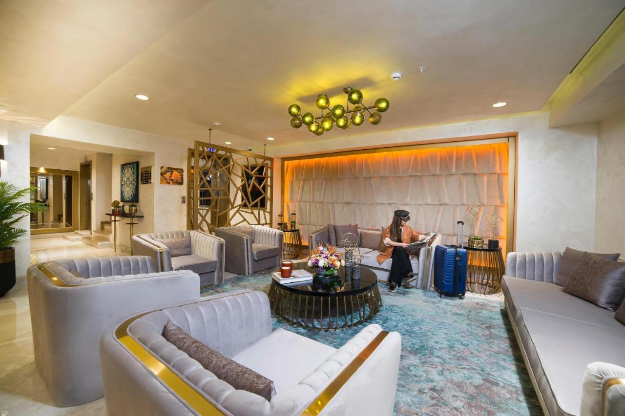 Vogue Hotel Supreme איסטמבול מראה חיצוני תמונה The lounge at the airport
