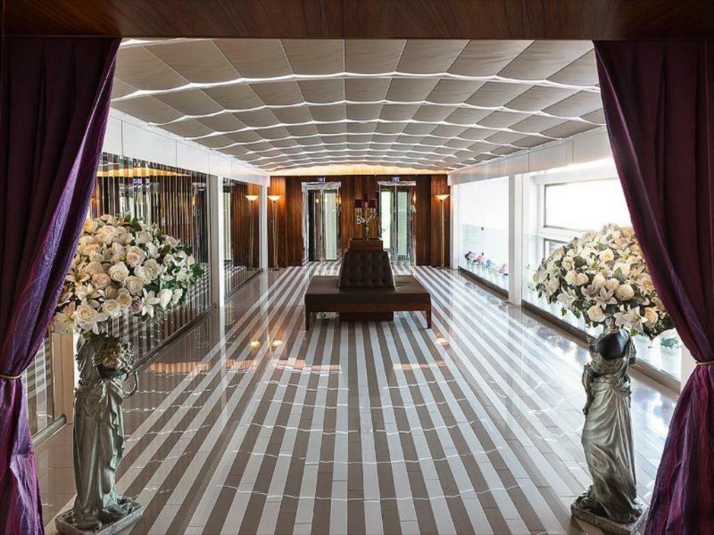 Vogue Hotel Supreme איסטמבול מראה חיצוני תמונה The interior of the hotel